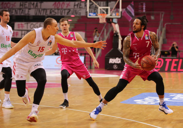 是卡通化的 是卡通化的