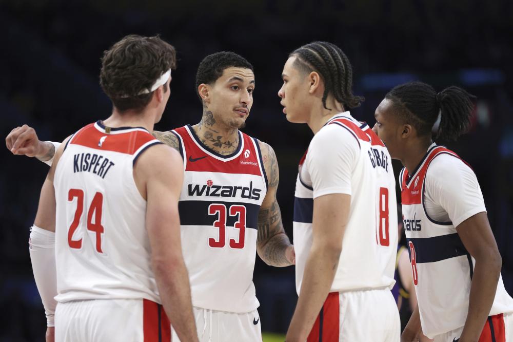 更是对现代 更是对现代